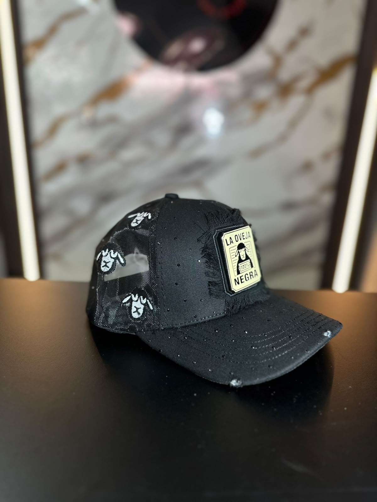 Gorra Premium “La Oveja Negra” 🐑🖤